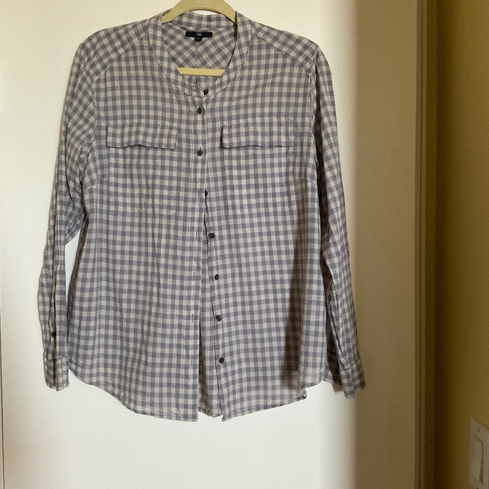 GAP Women’s Shirt